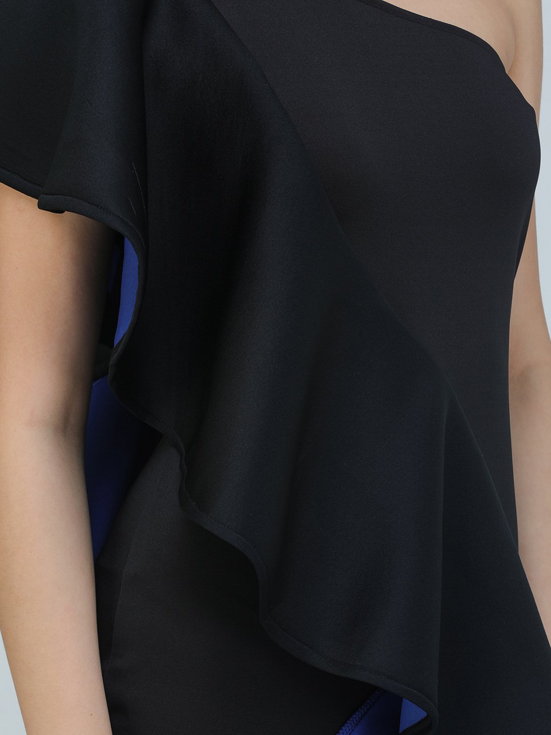SCORPIUS One shoulder black cocktail dress