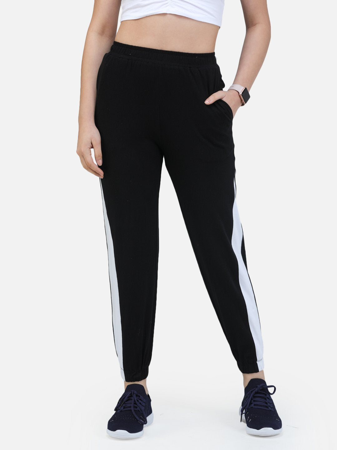 SCORPIUS BLACK TRACKPANT WITH WHITE STRAP