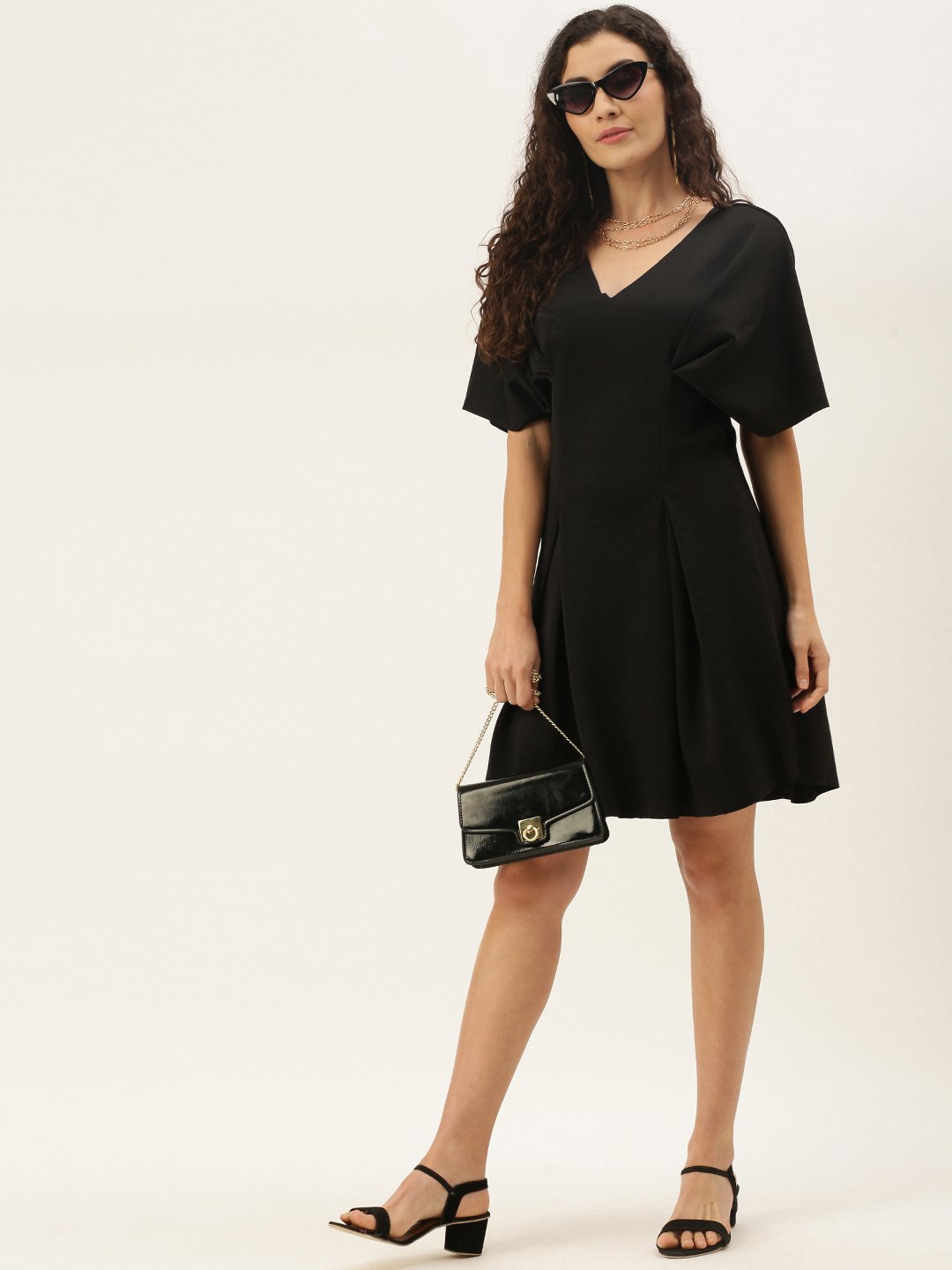 Stylish Black Solid Waisted Dress