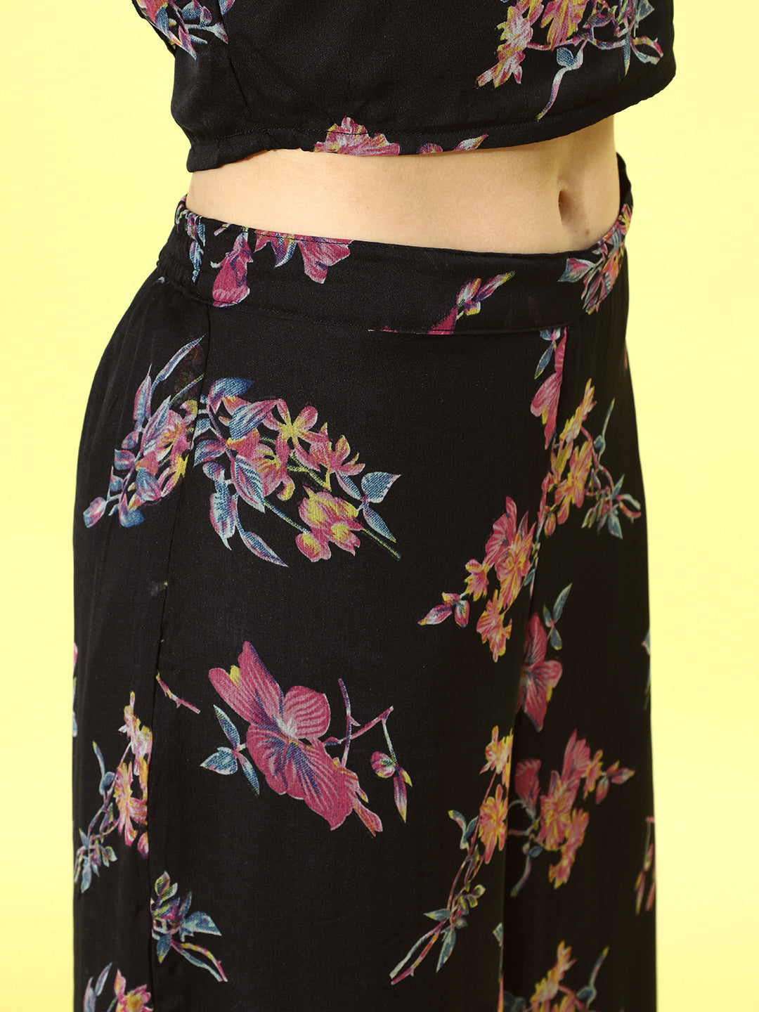 Cation Printed Black Clothing Set