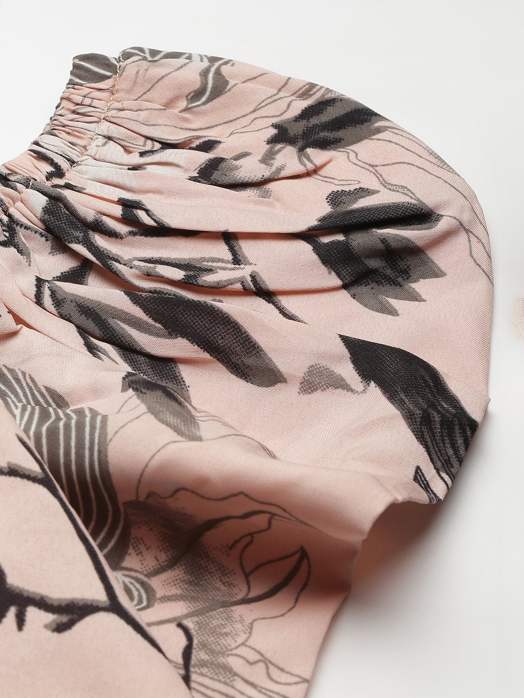 SCORPIUS Beige Puff Sleeve Printed top