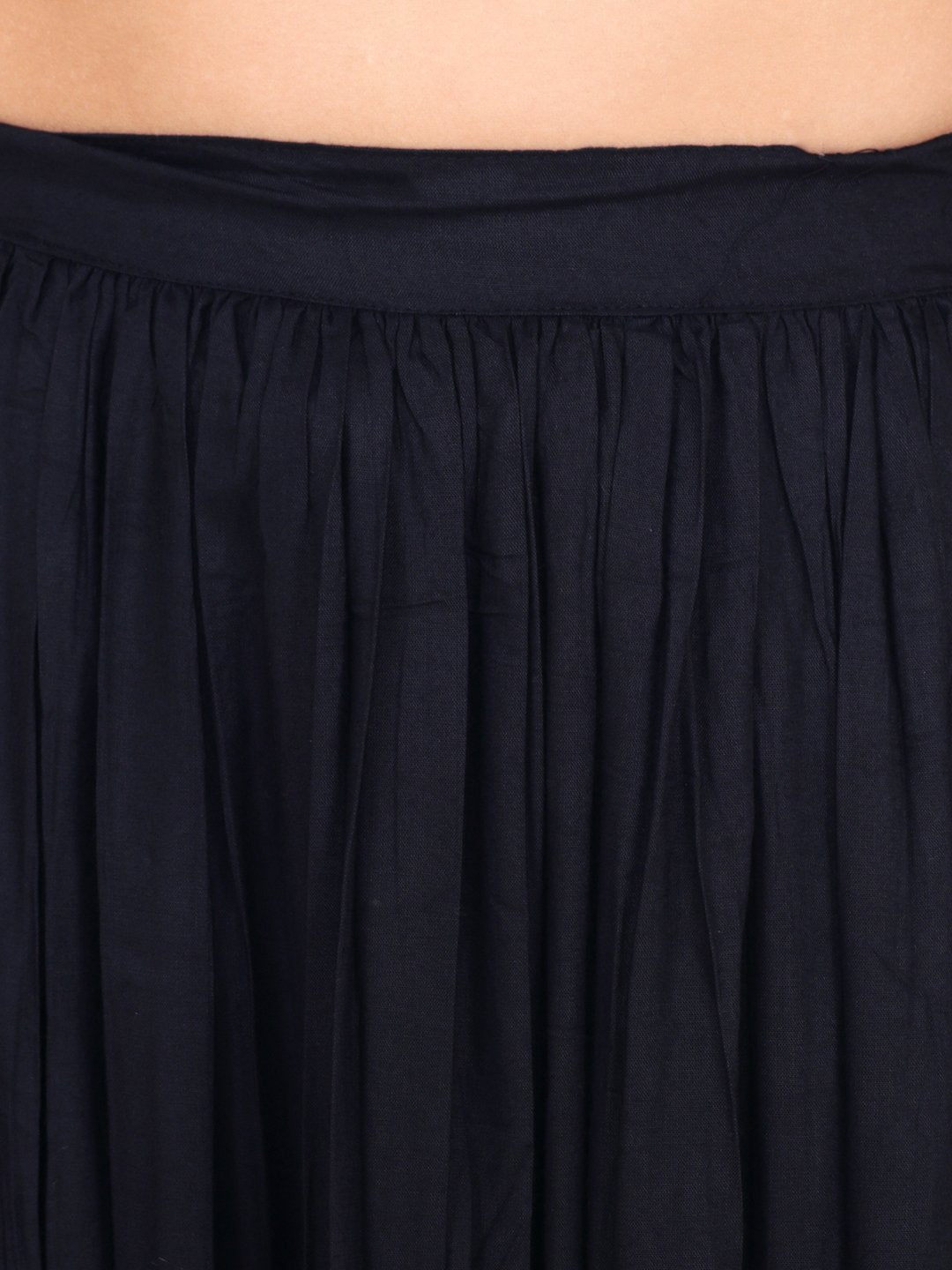 Black Solid Skirt