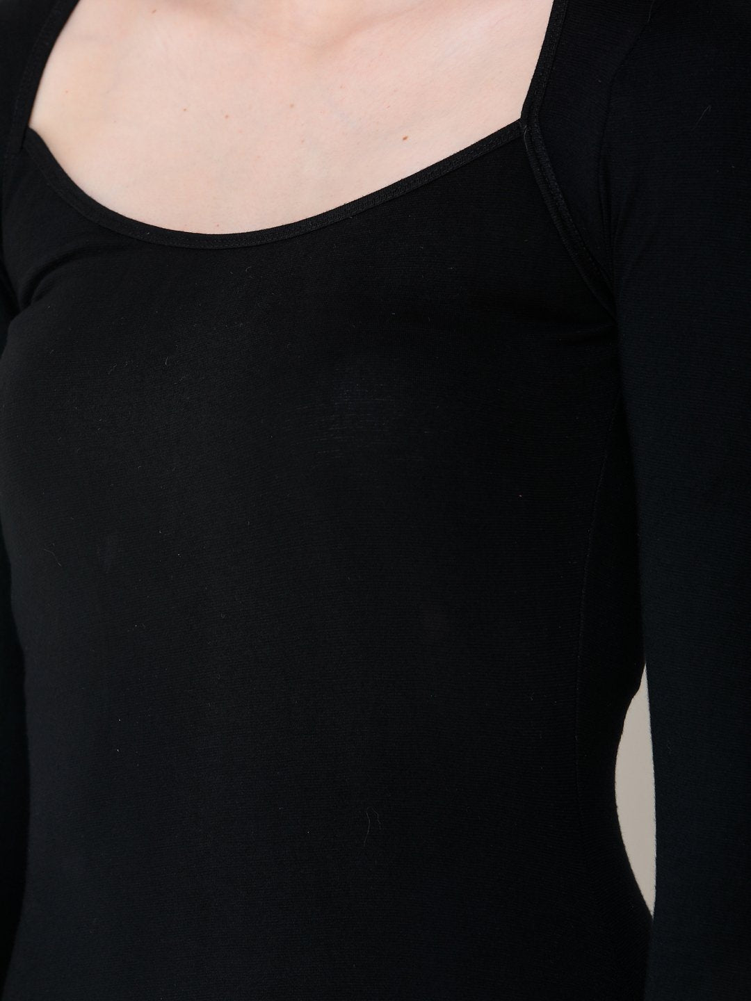 SCORPIUS Black hosery long top