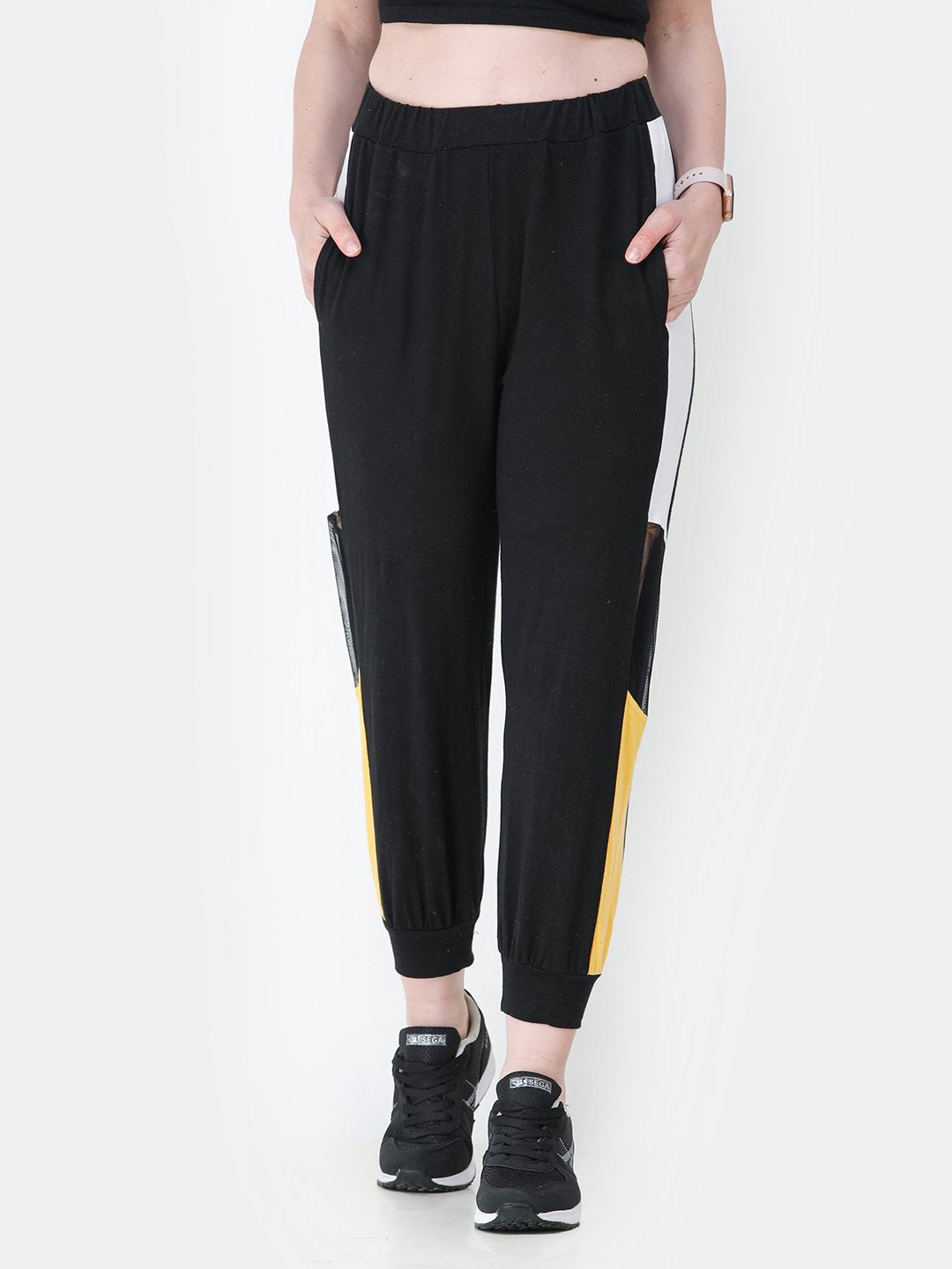 SCORPIUS BLACK SIDE STRAP TRACK PANT