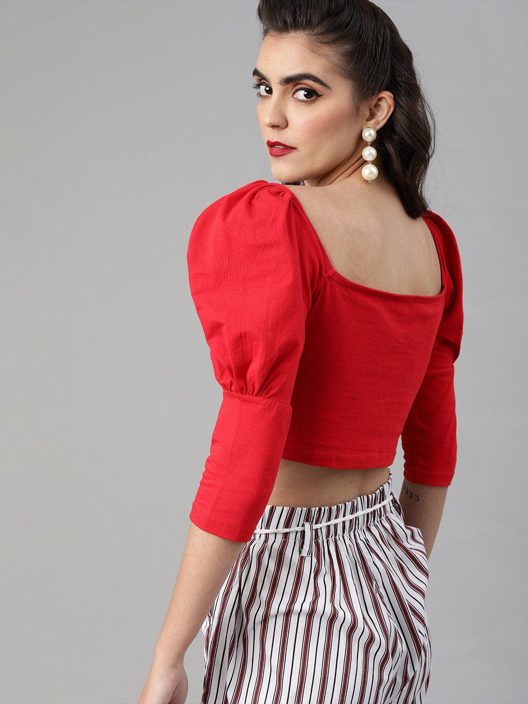 SCORPIUS Power shoulder Red hoseiry crop top