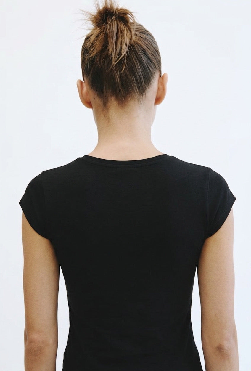 SCORPIUS Solid Black Top