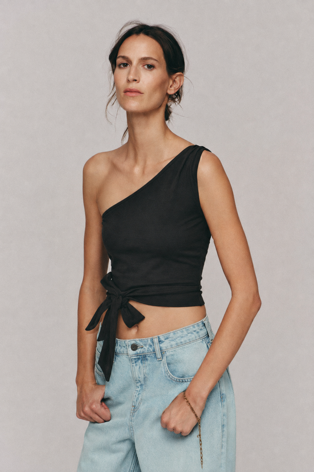 Cation Black Solid Top