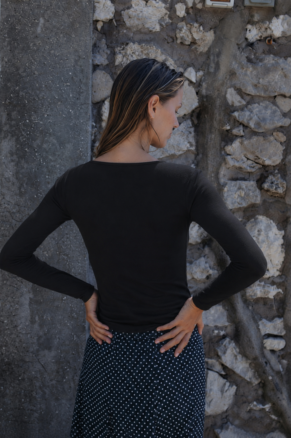 SCORPIUS BLACK SQUARE NECK REGULAR TOP