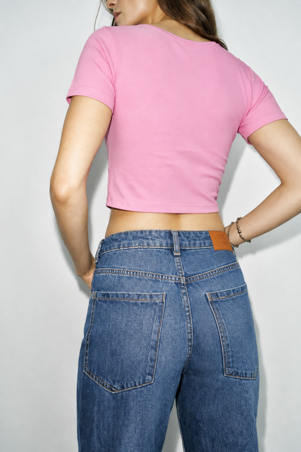 SCORPIUS Pink front knot Crop top