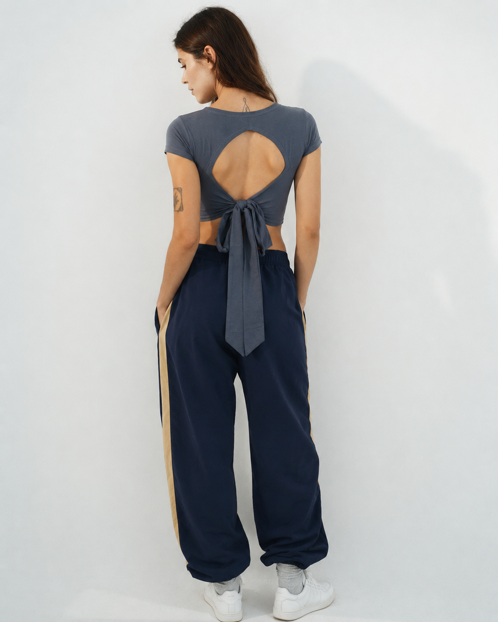 SCORPIUS Grey Knot Crop Top