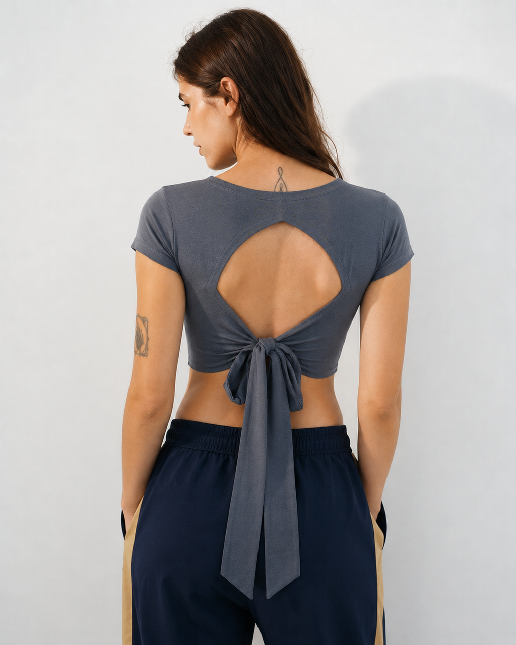 SCORPIUS Grey Knot Crop Top