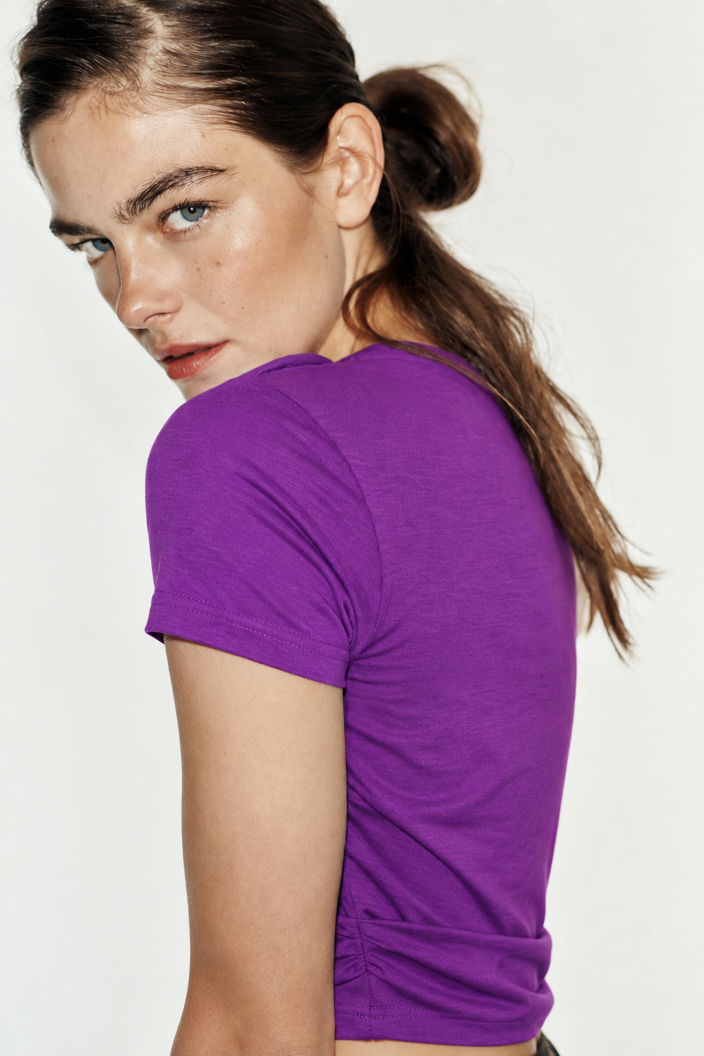 SCORPIUS PURPLE FRONT CROSS CROPTOP