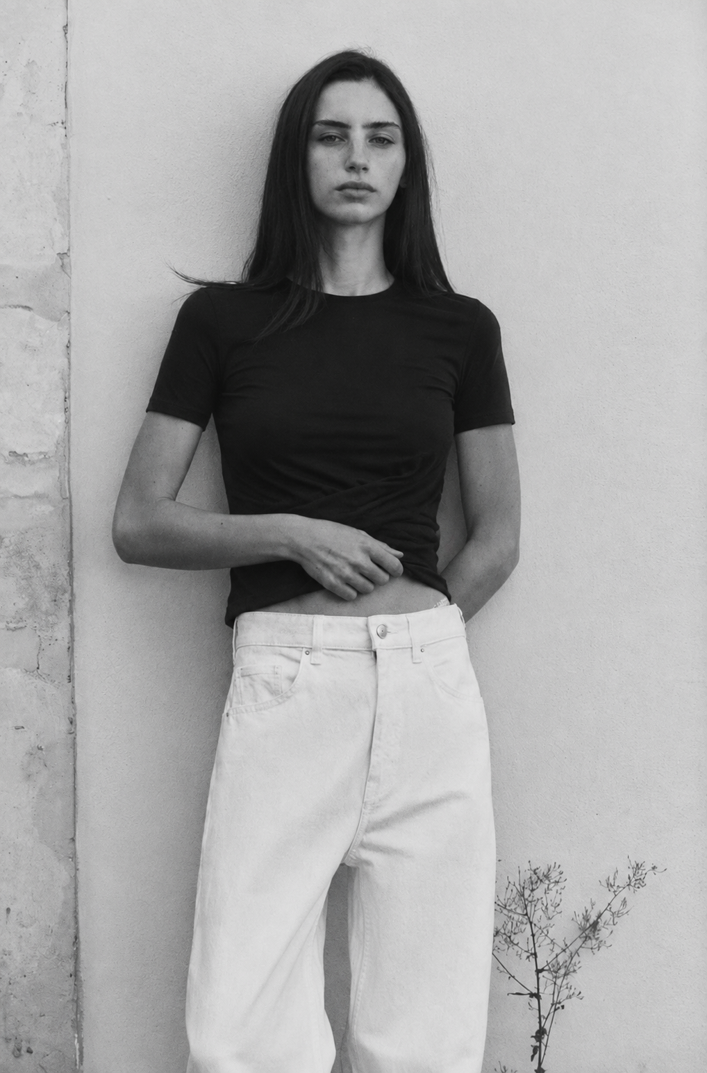 SCORPIUS BLACK FRONT CROSS CROPTOP