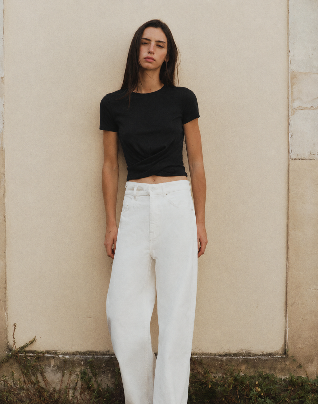 SCORPIUS BLACK FRONT CROSS CROPTOP