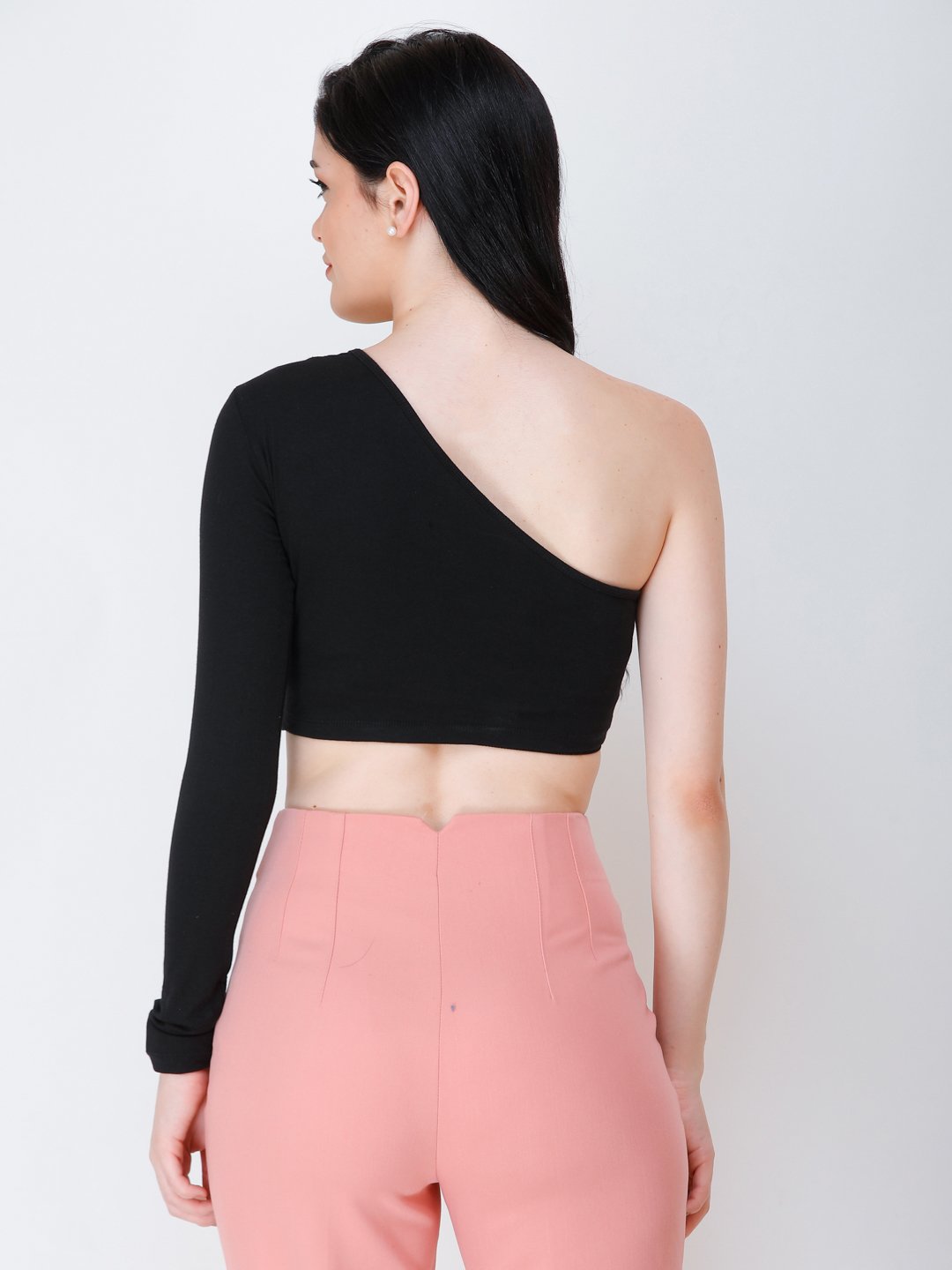SCORPIUS Black one shoulder crop top