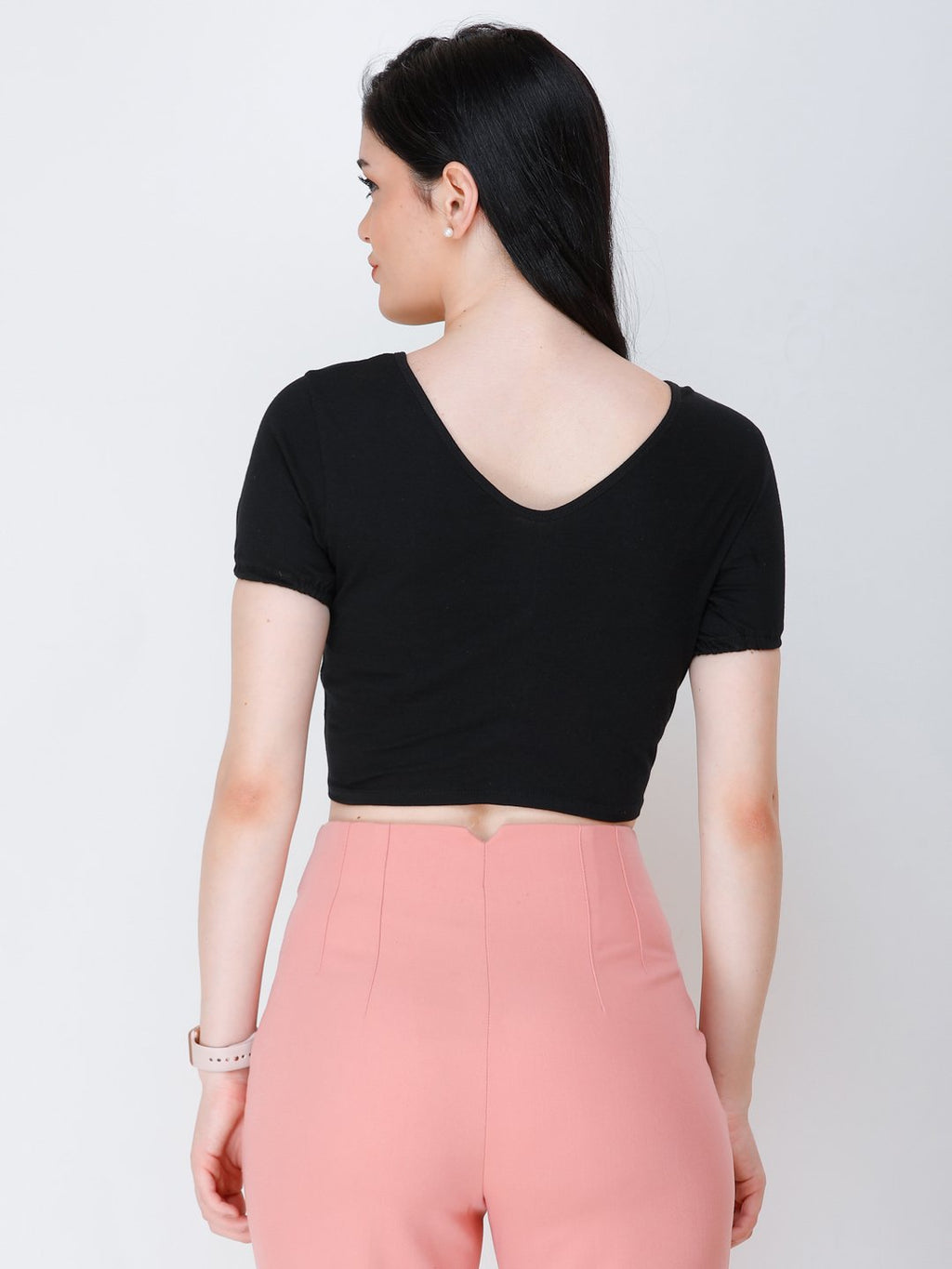 SCORPIUS Black styled front crop top