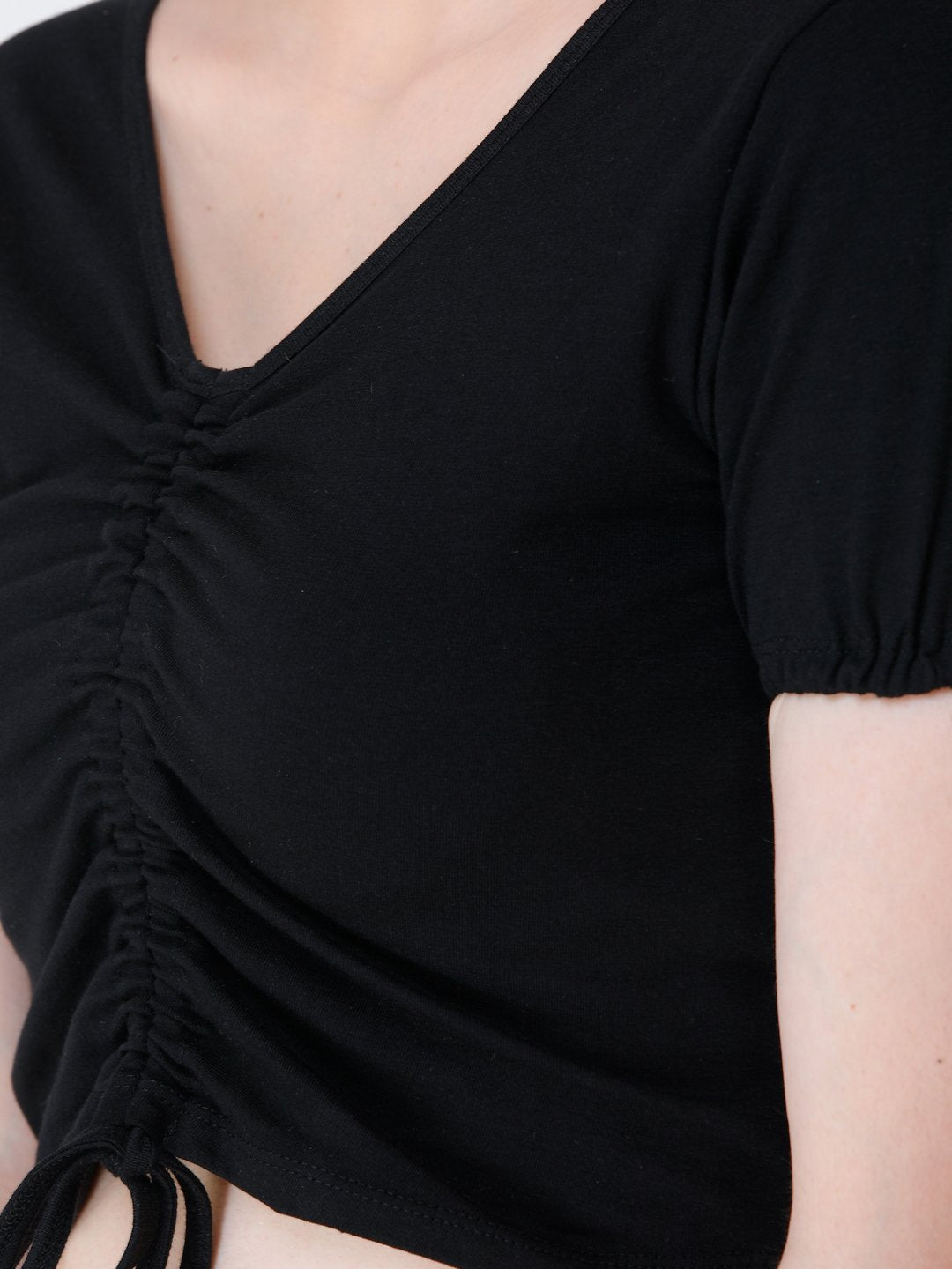 SCORPIUS Black styled front crop top