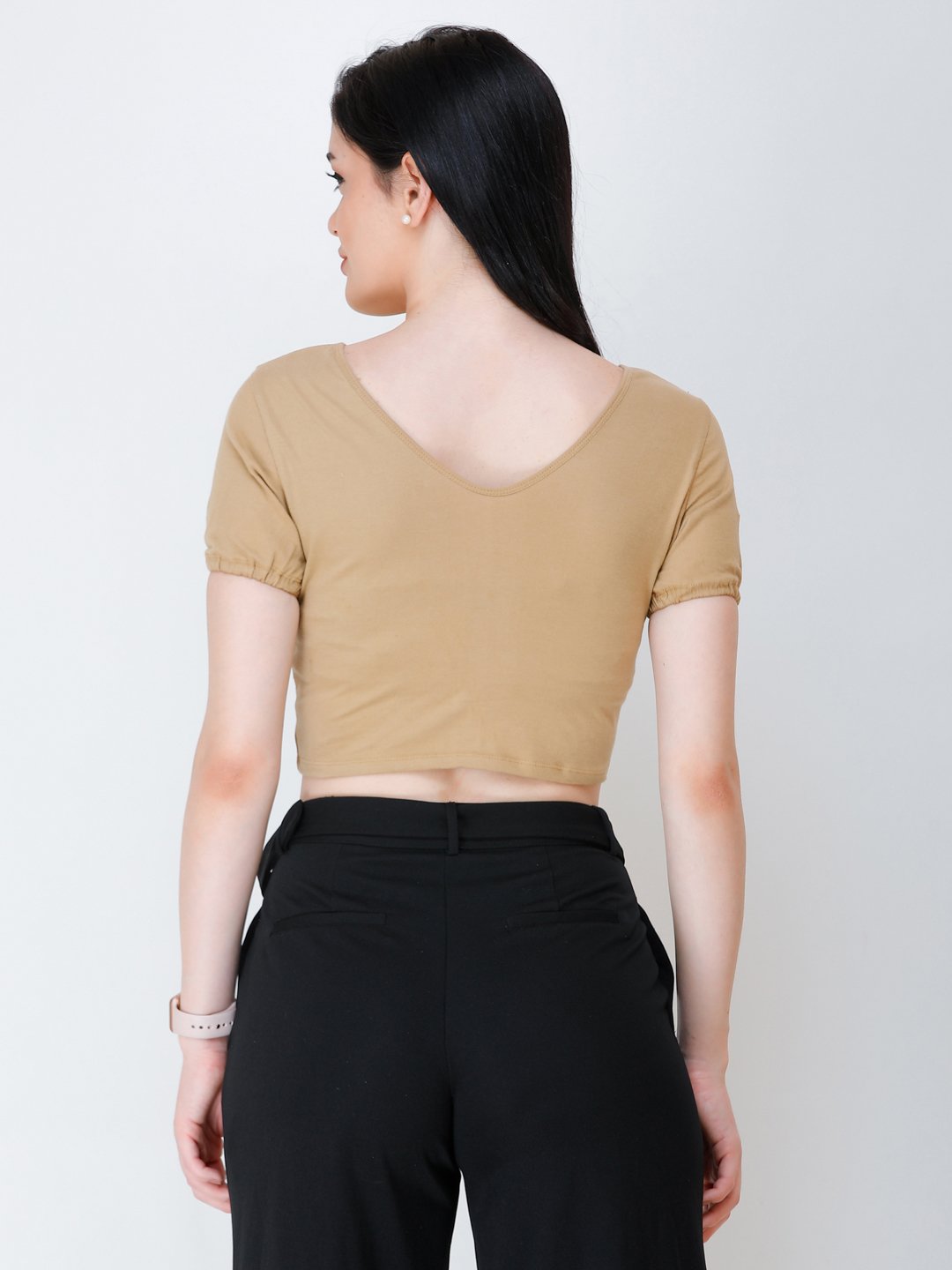 SCORPIUS Gold styled front crop top