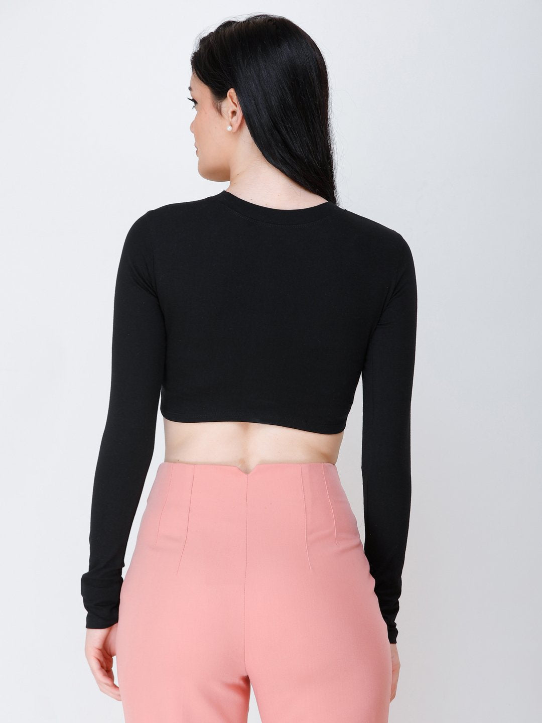 SCORPIUS Black crop top