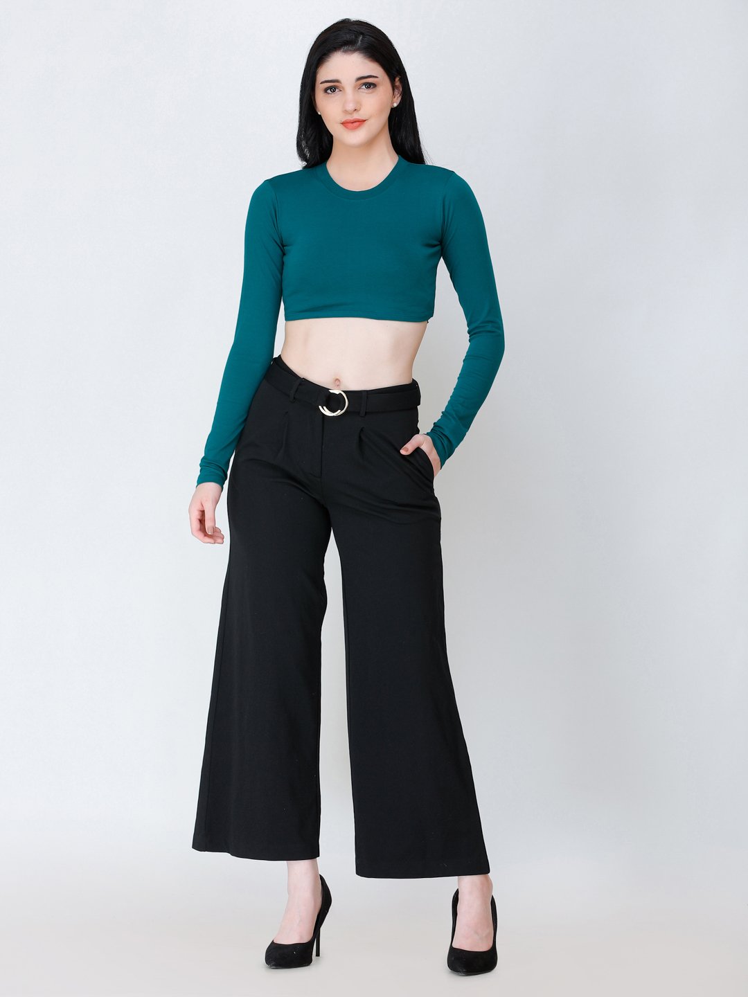 SCORPIUS Teal crop top
