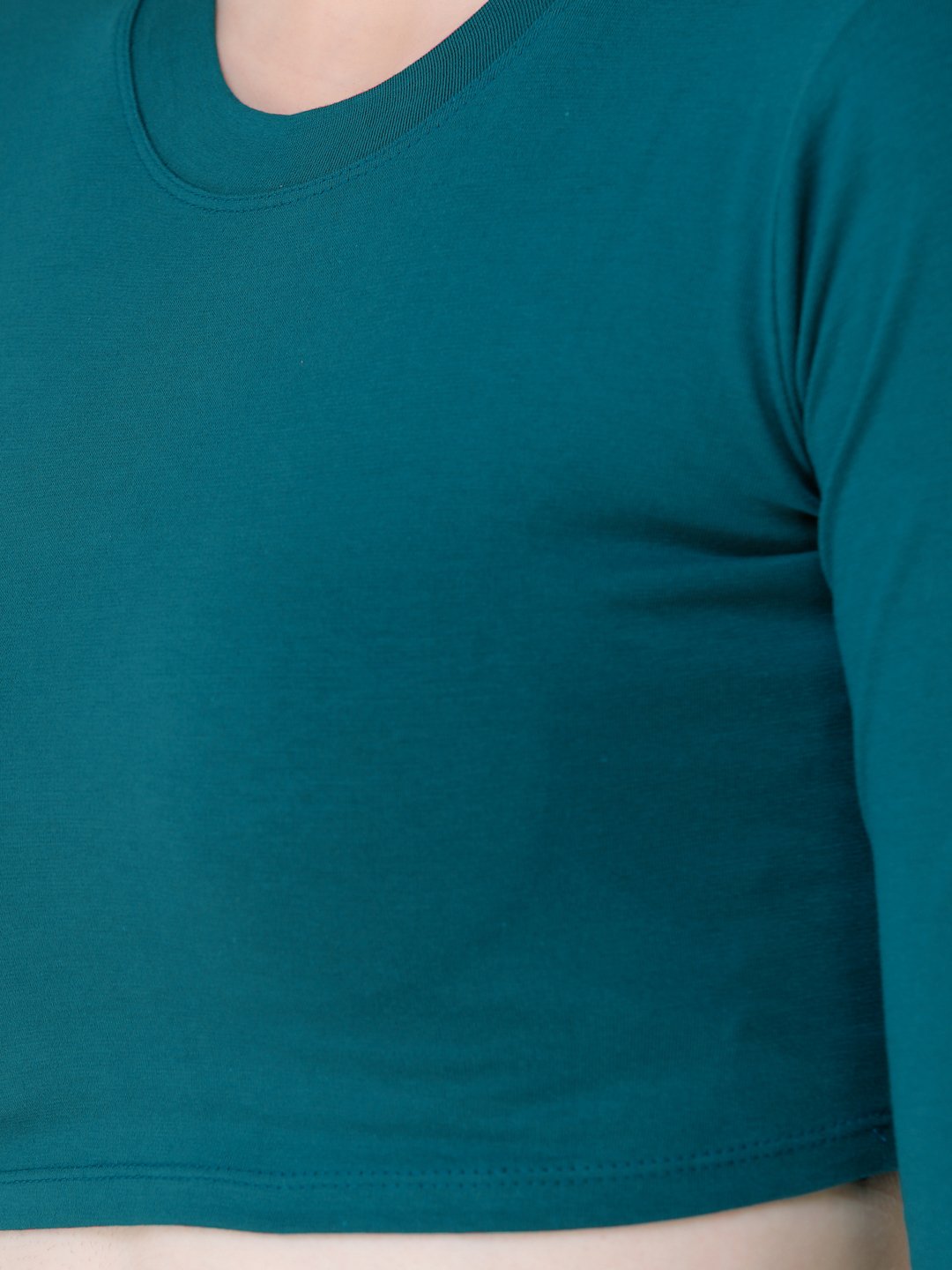 SCORPIUS Teal crop top