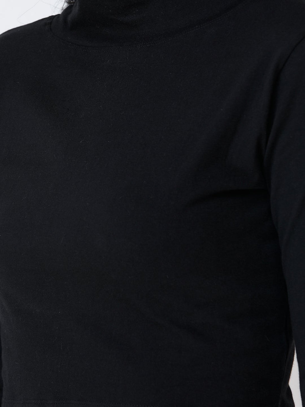 SCORPIUS high neck black top