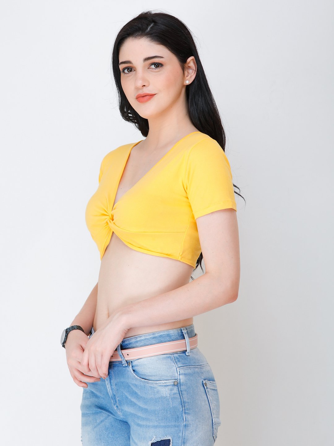 SCORPIUS yellow knotted crop top