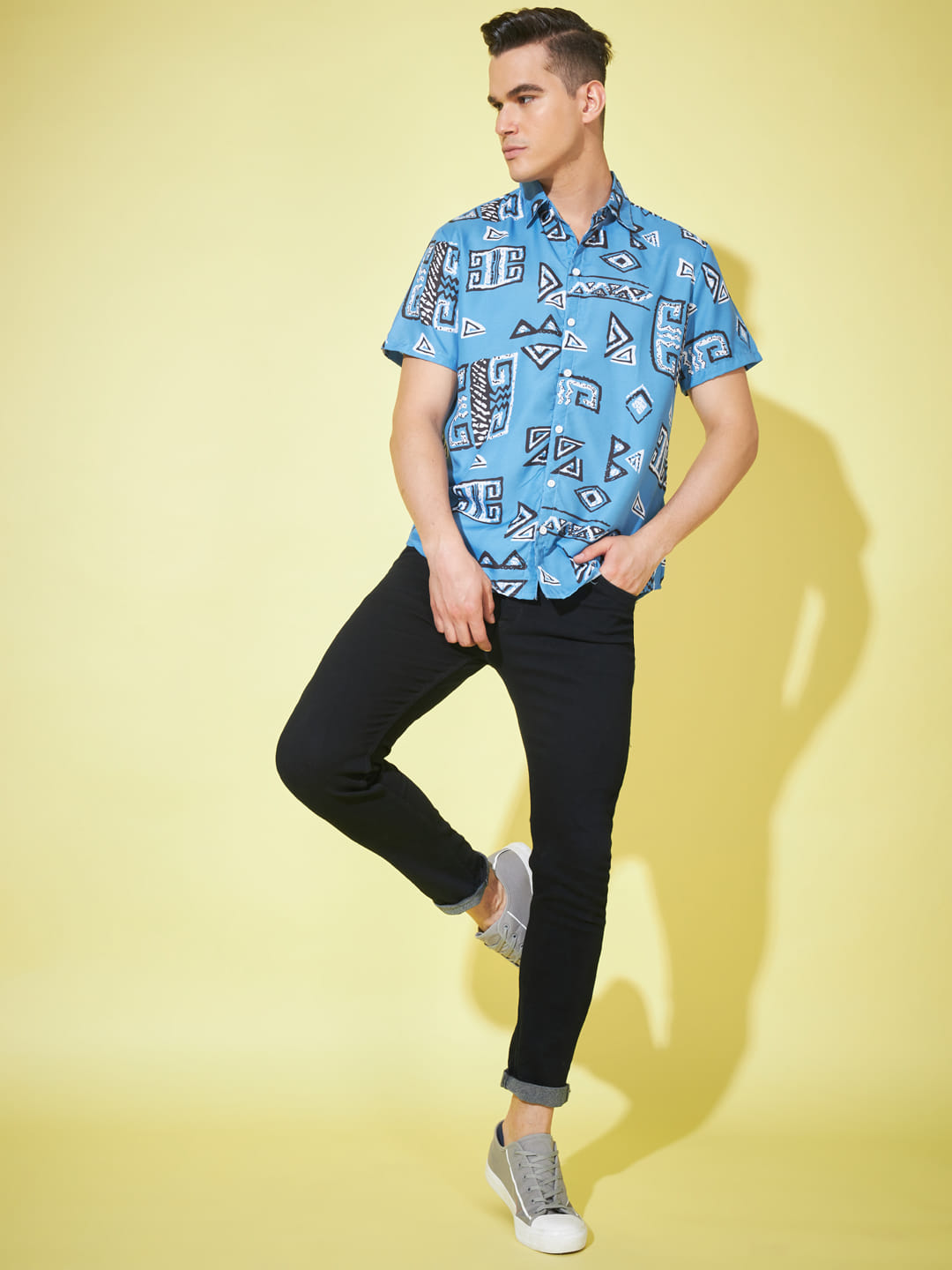 Artistic Reverie: Blue Abstract Print Shirt