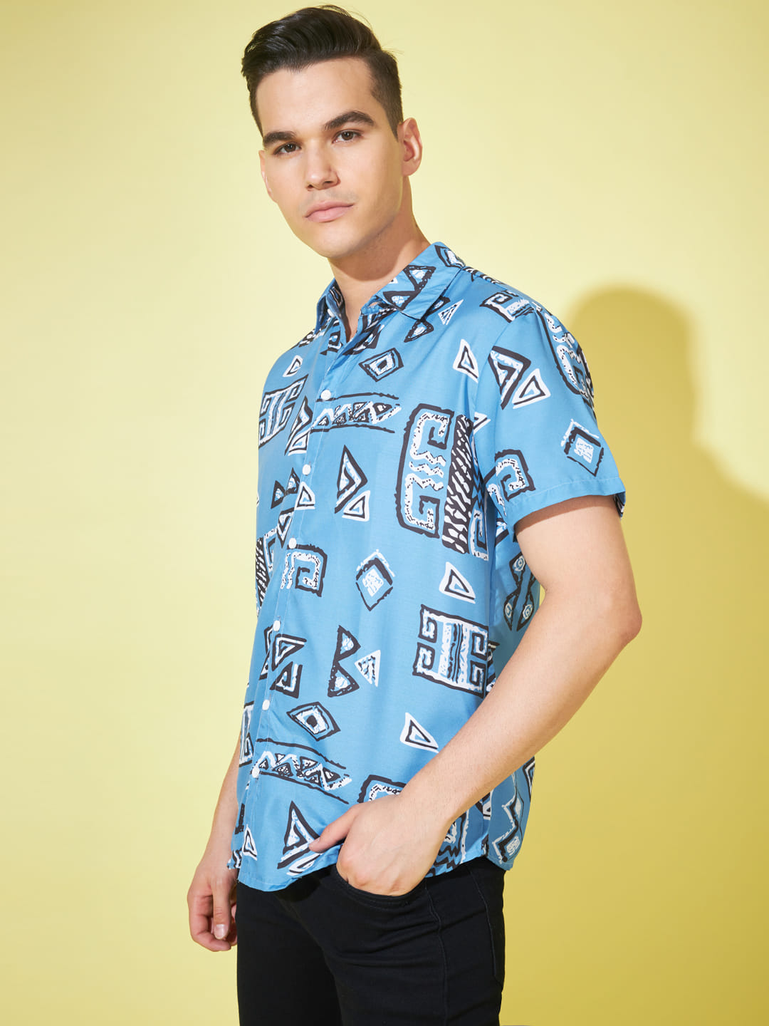 Artistic Reverie: Blue Abstract Print Shirt