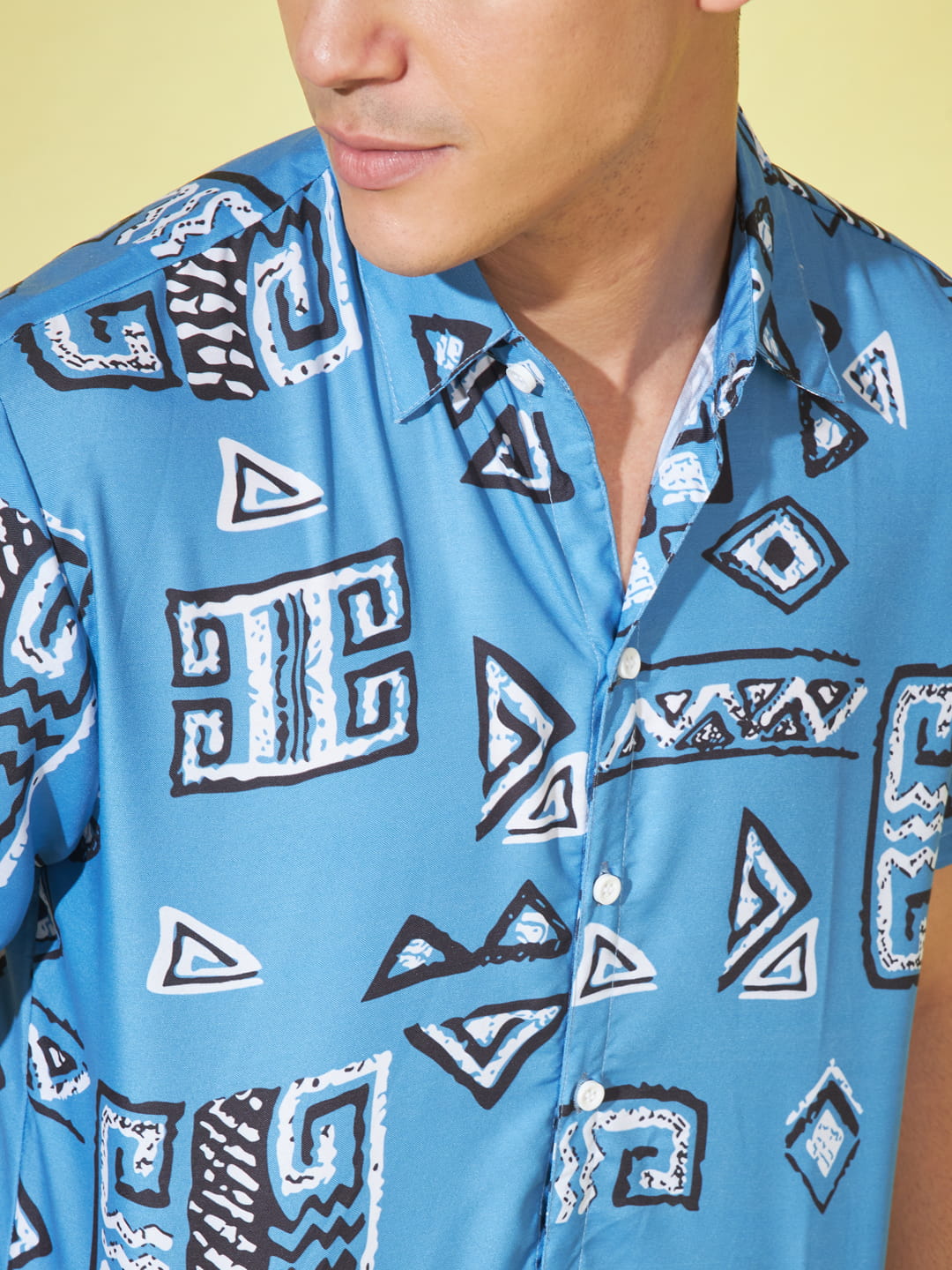 Artistic Reverie: Blue Abstract Print Shirt