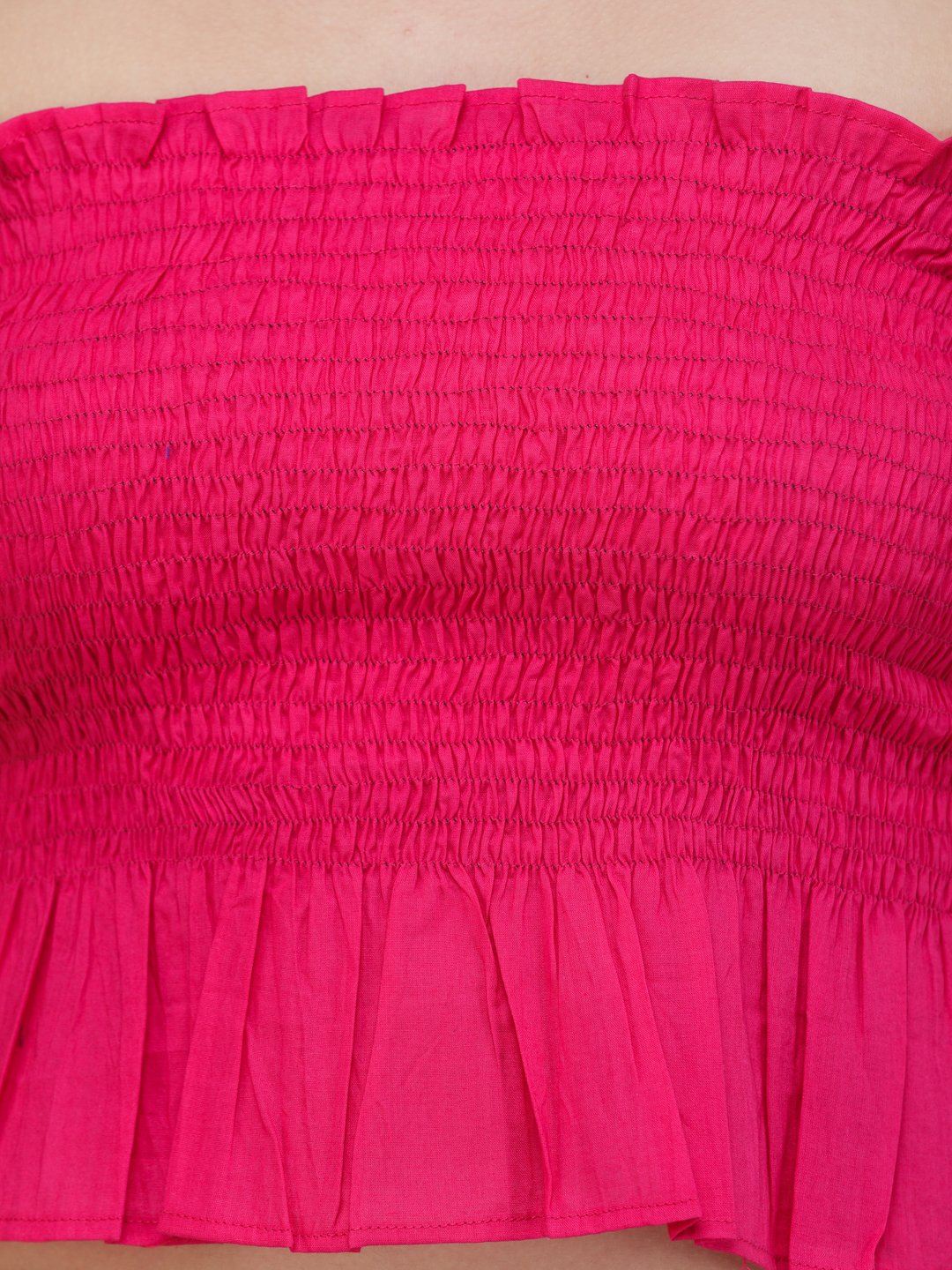 SCORPIUS MAGENTA SOLID OFFSHOULDER TOP WITH SMOKING