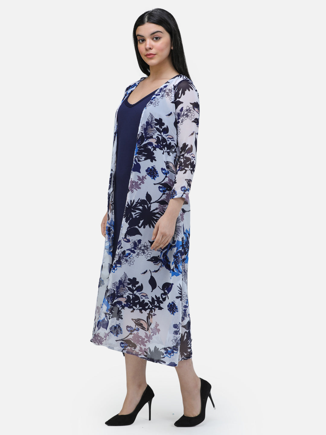 Scorpius Women White & Blue Floral Printed Open-Front Longline Shrug