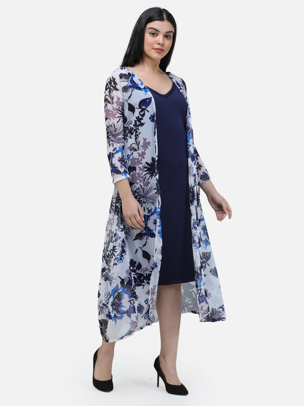 Scorpius Women White & Blue Floral Printed Open-Front Longline Shrug