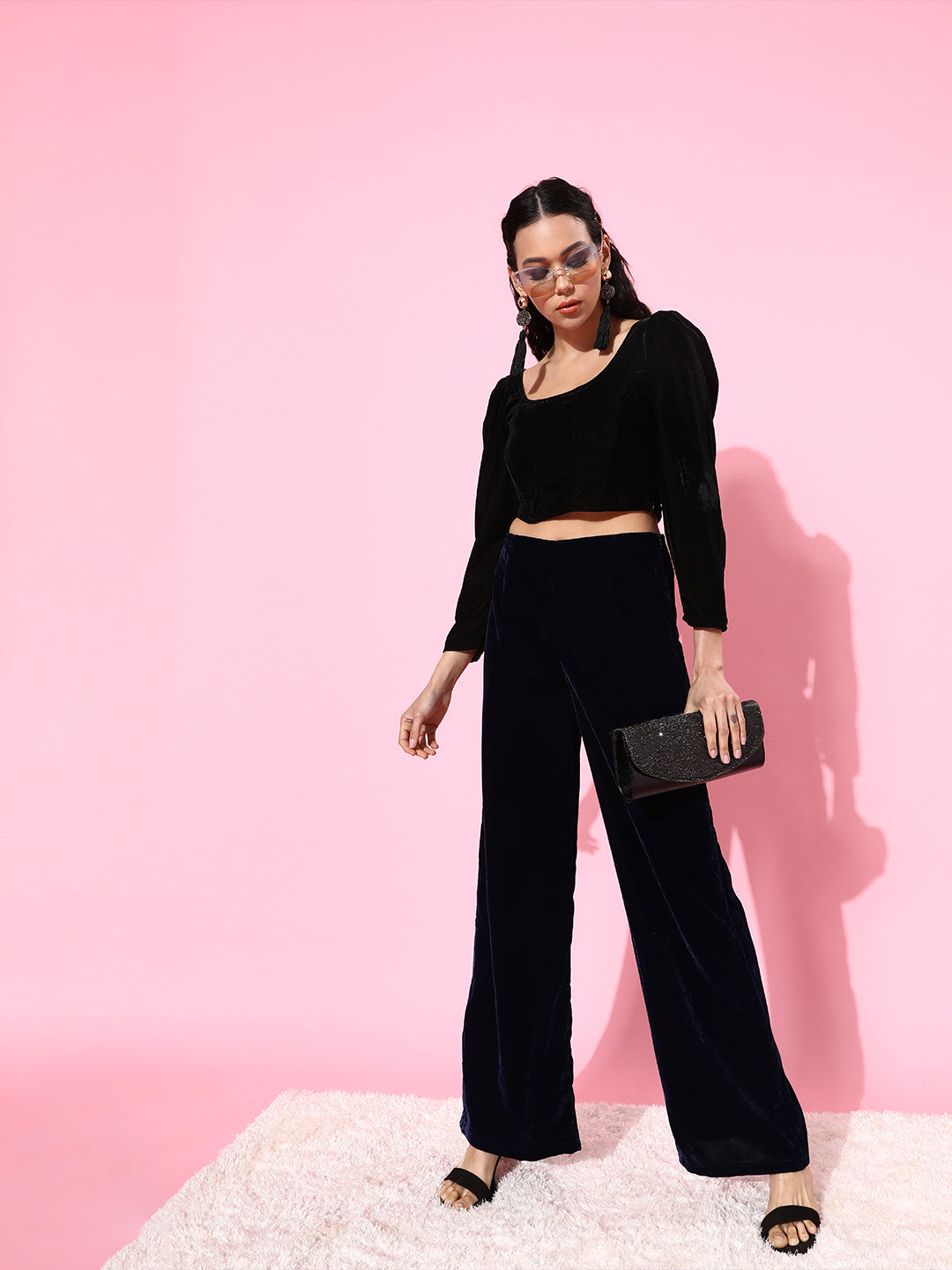SCORPIUS Black Velvet Top