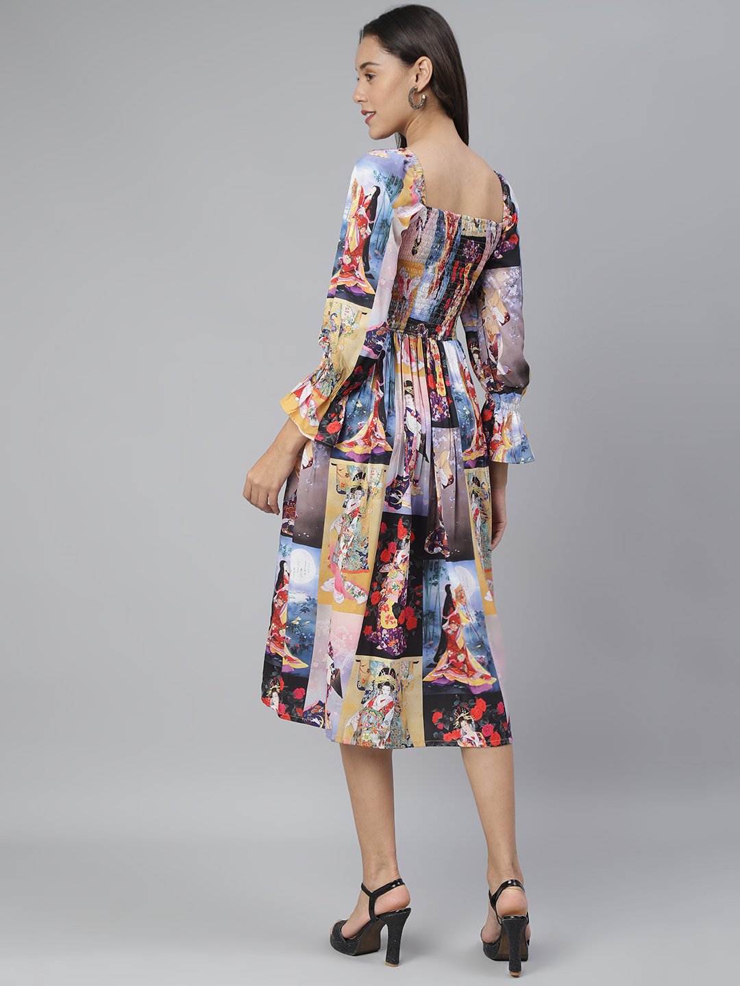 SCORPIUS Black Printed Smocked Dress