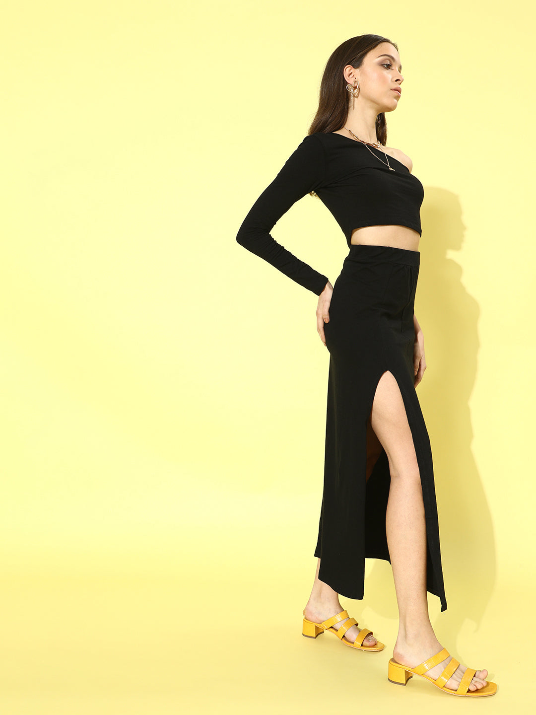 Cation Black Clothing Set