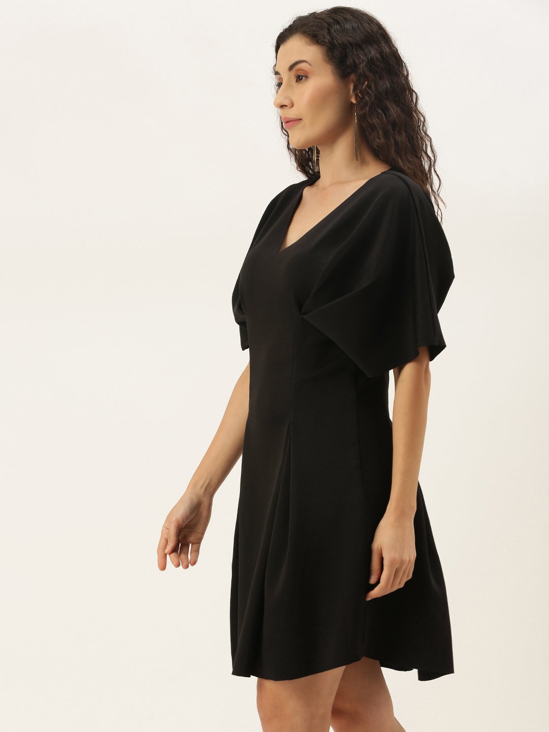 Stylish Black Solid Waisted Dress