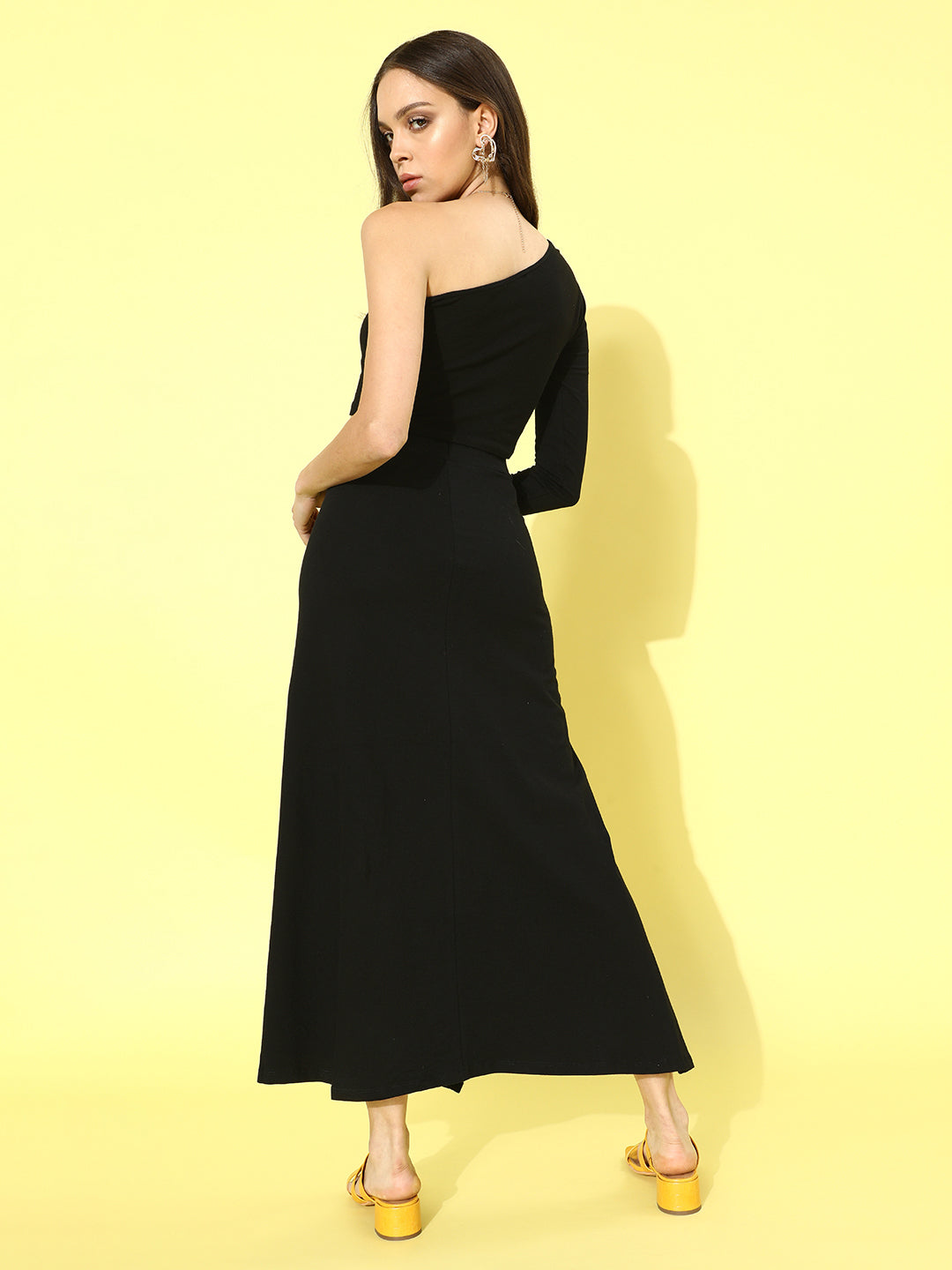 Cation Black Clothing Set