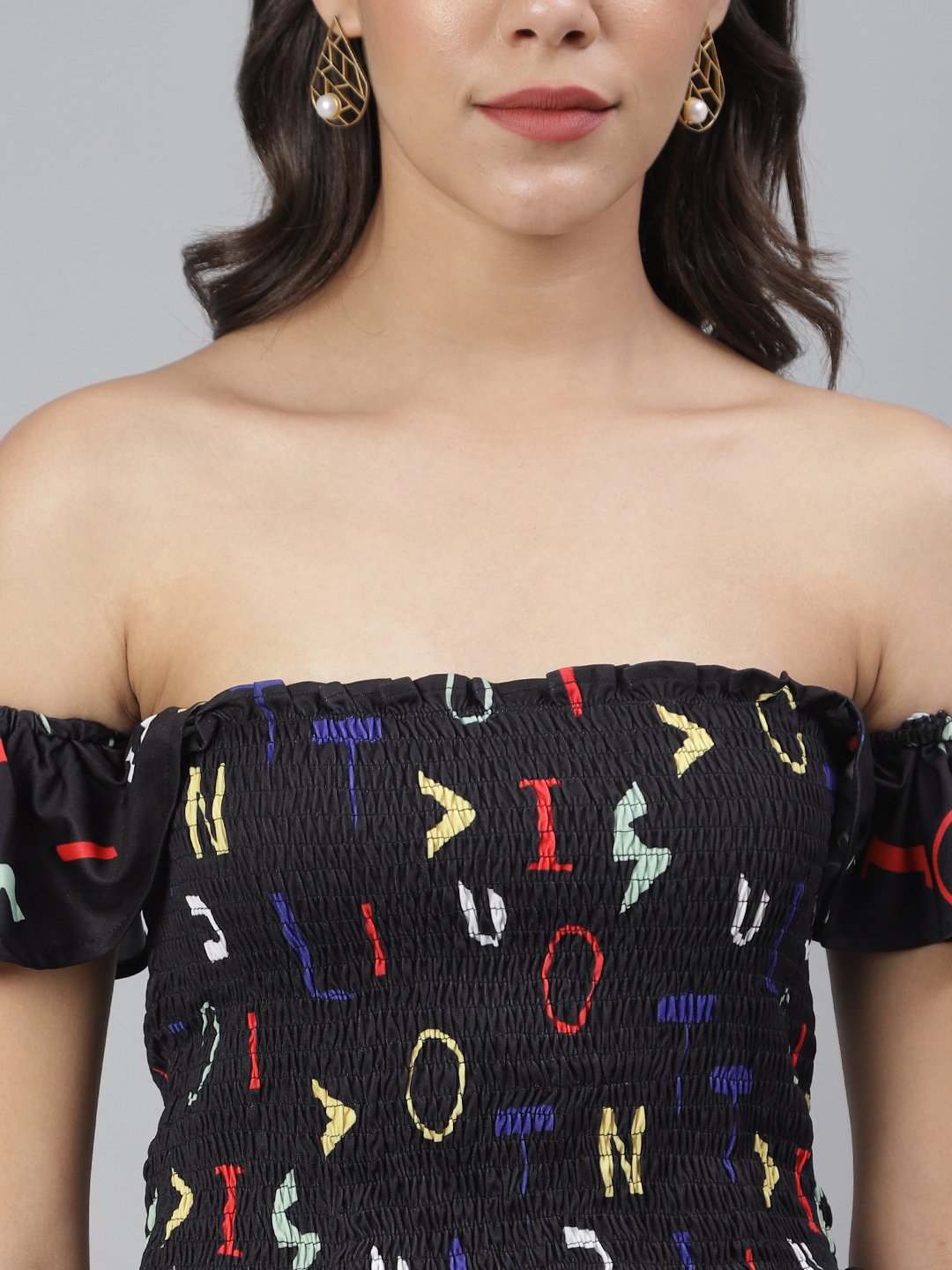 SCORPIUS Black Smocked Croptop