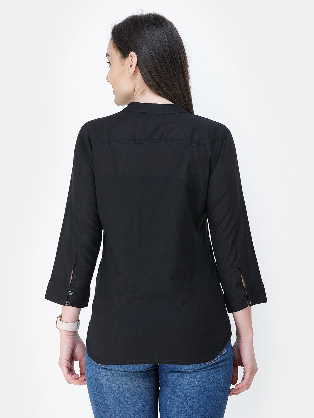 SCORPIUS Black V neck shirt