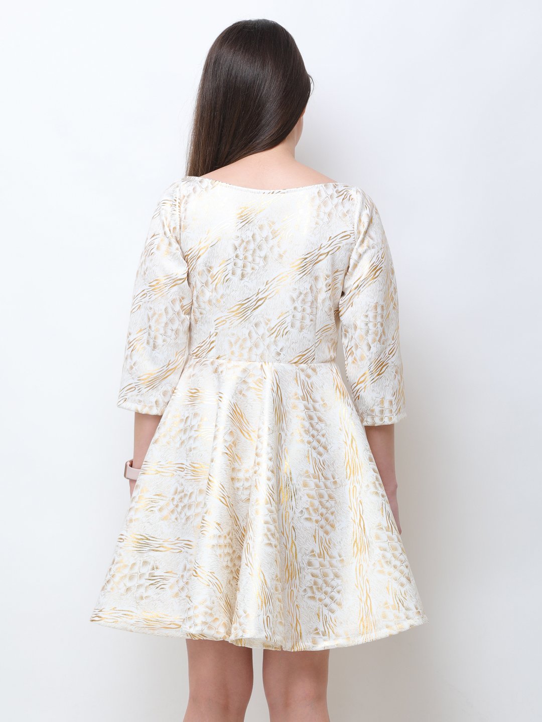 Scorpius white and golder dress