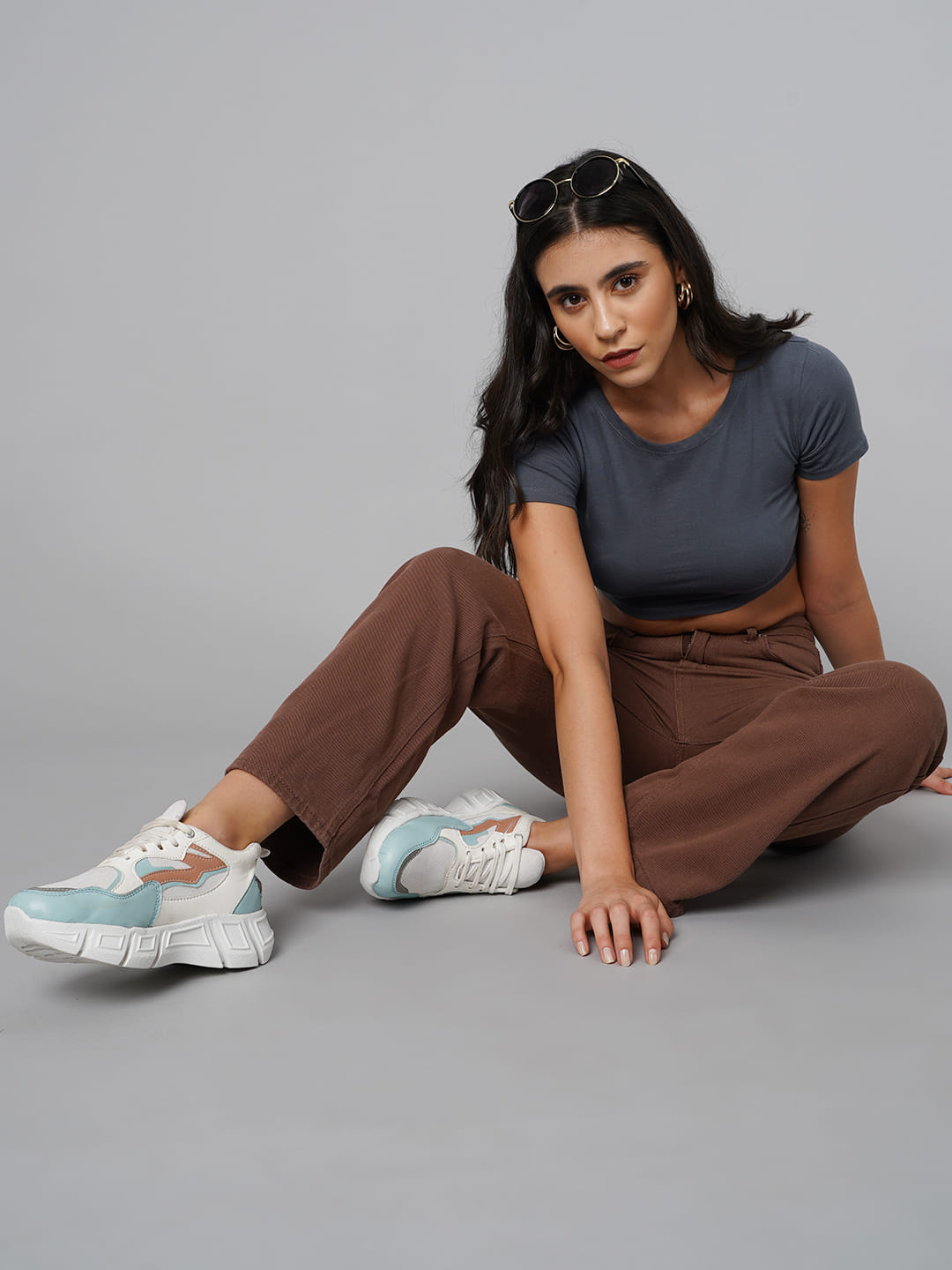 SCORPIUS Grey Knot Crop Top