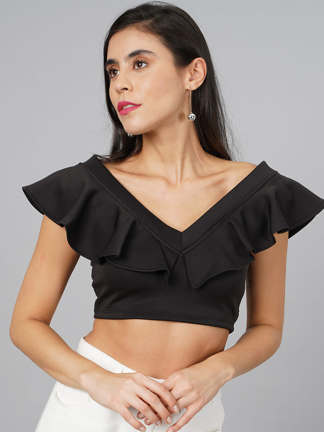 SCORPIUS Black crop top