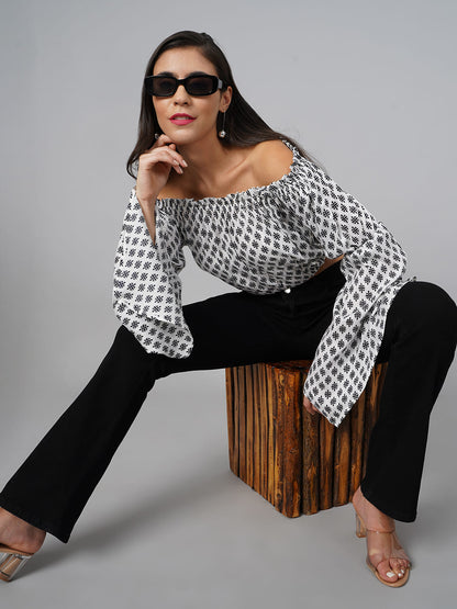 SCORPIUS Black & White Frill Top