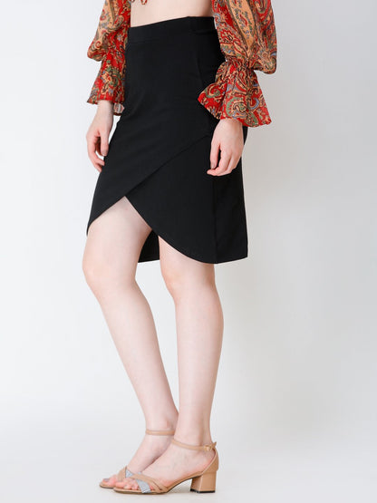 SCORPIUS Black knee length skirt