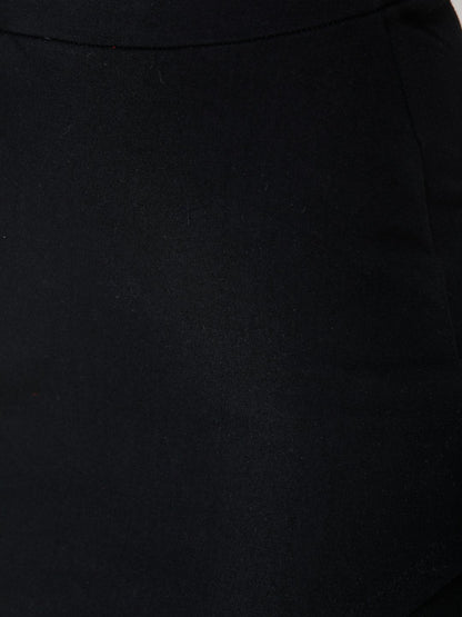 SCORPIUS Black knee length skirt