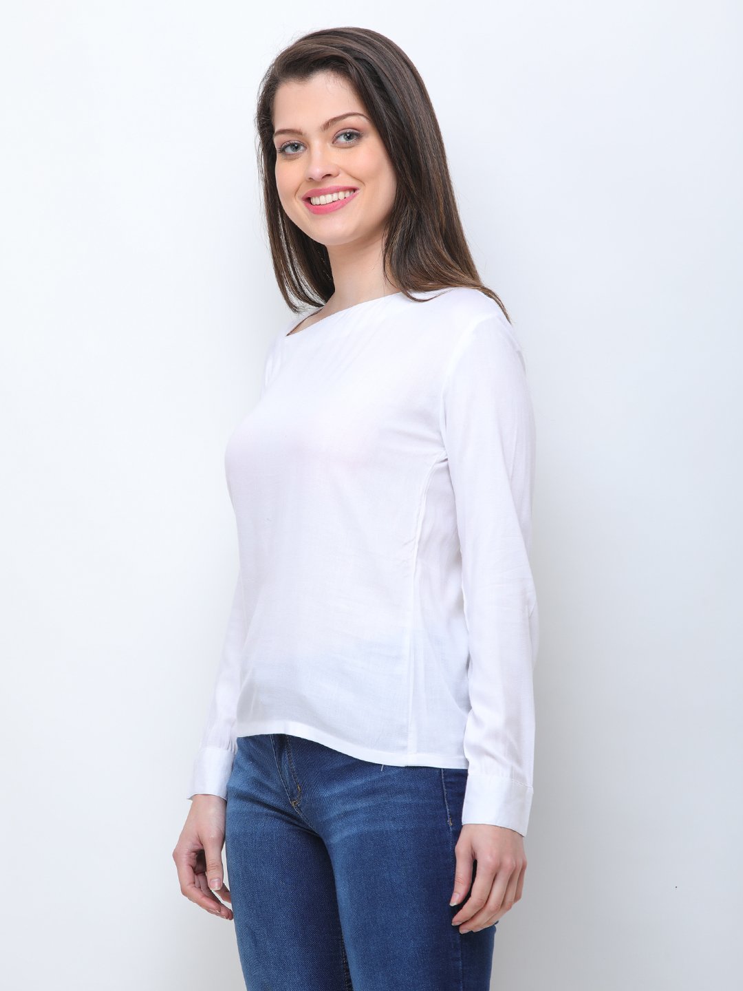 SCORPIUS WHITE RAYON STYLED NECK TOP