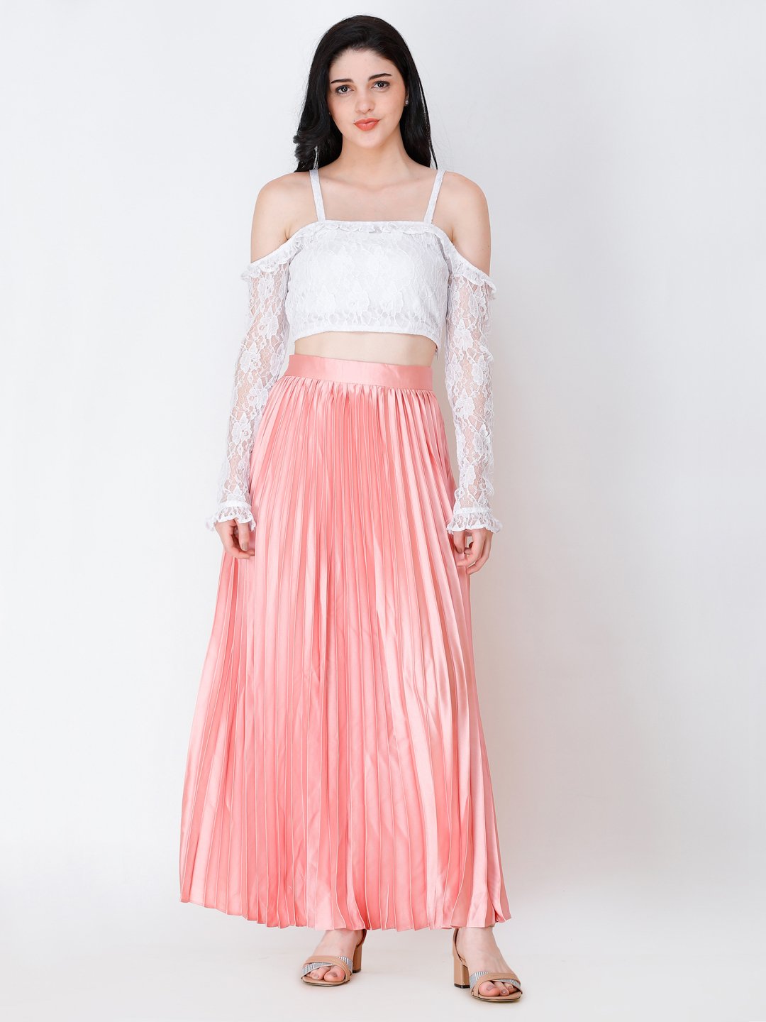 SCORPIUS White net cold shoulder crop top