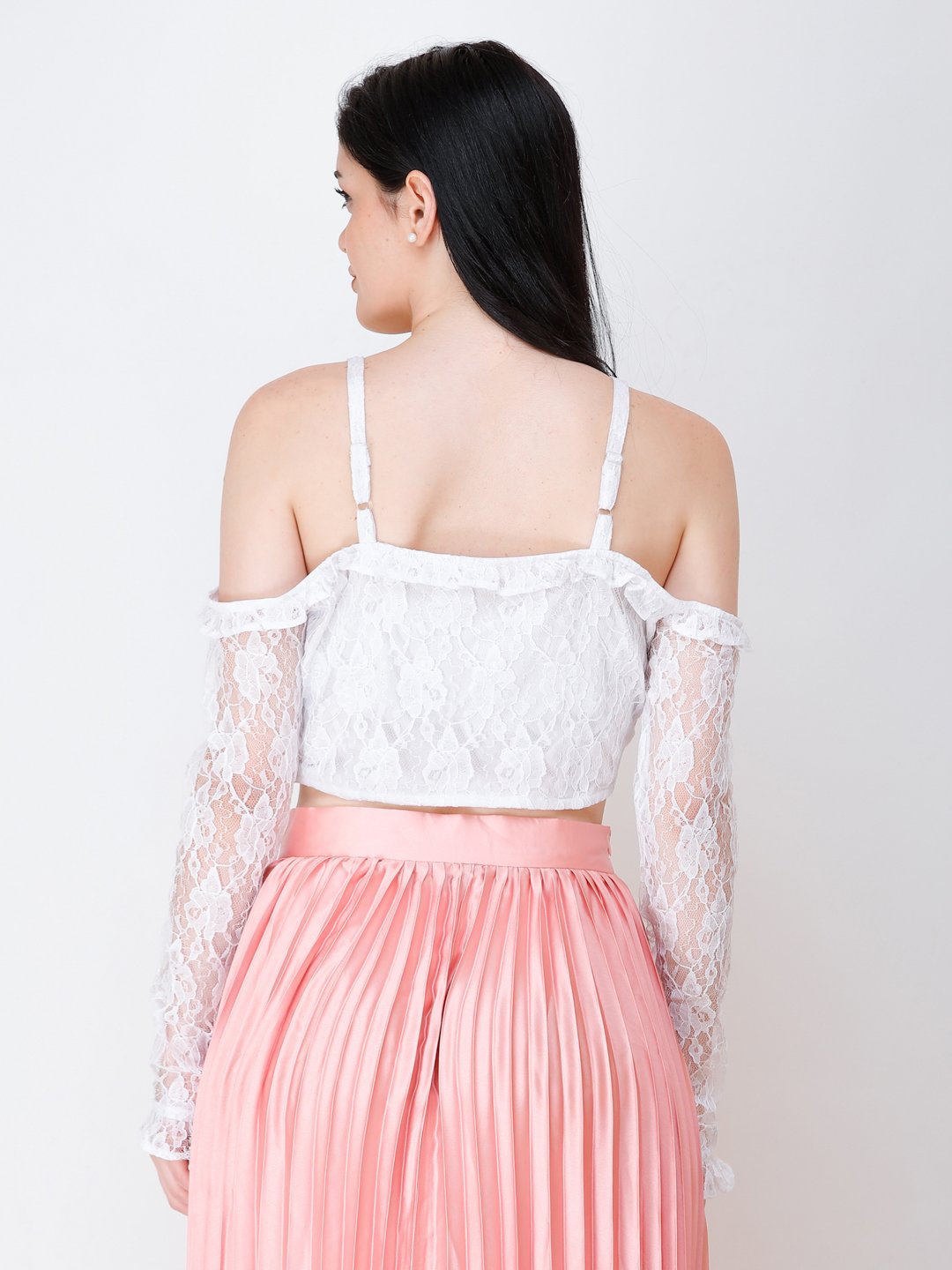 SCORPIUS White net cold shoulder crop top