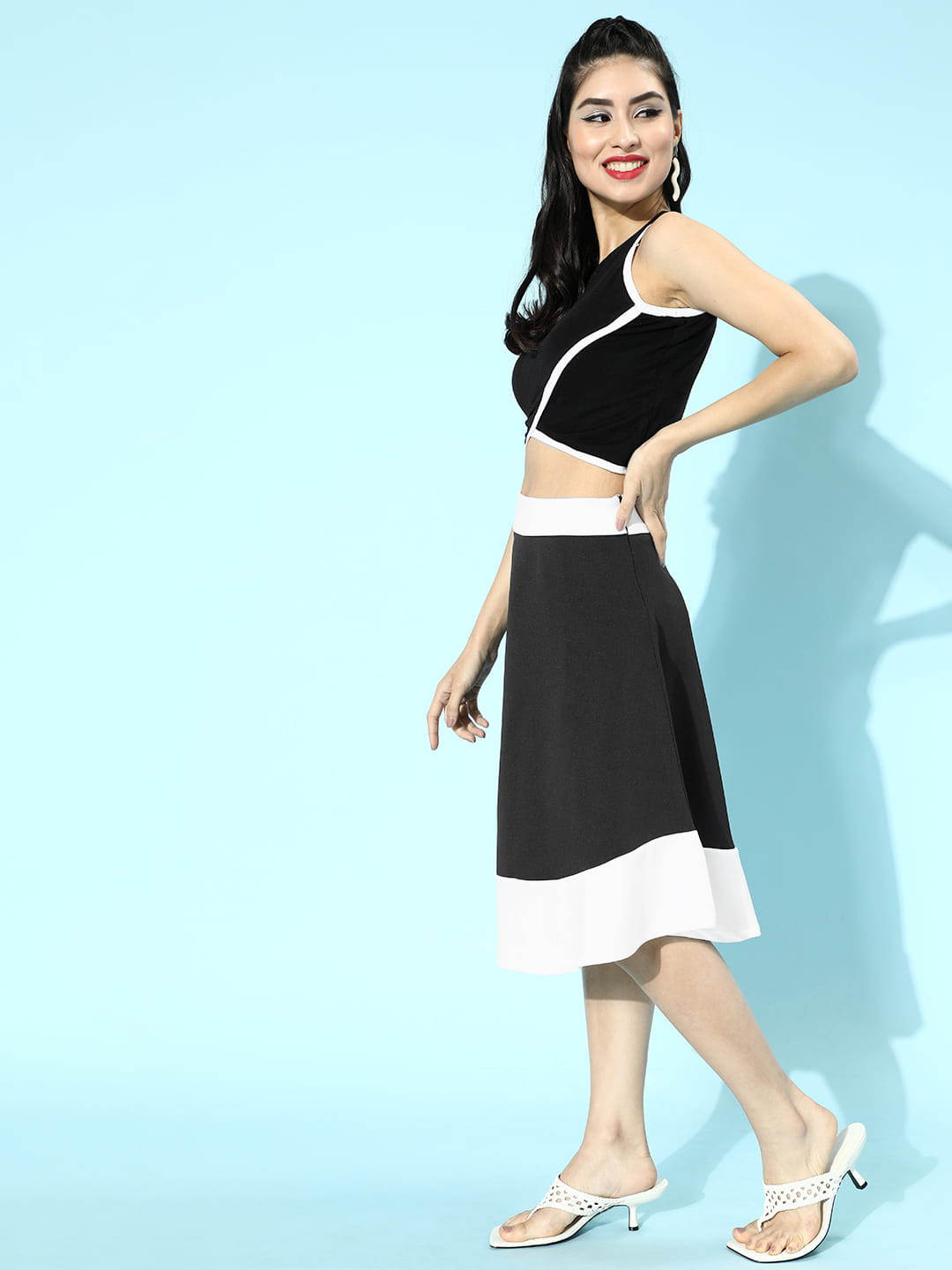SCORPIUS Black and white coord set